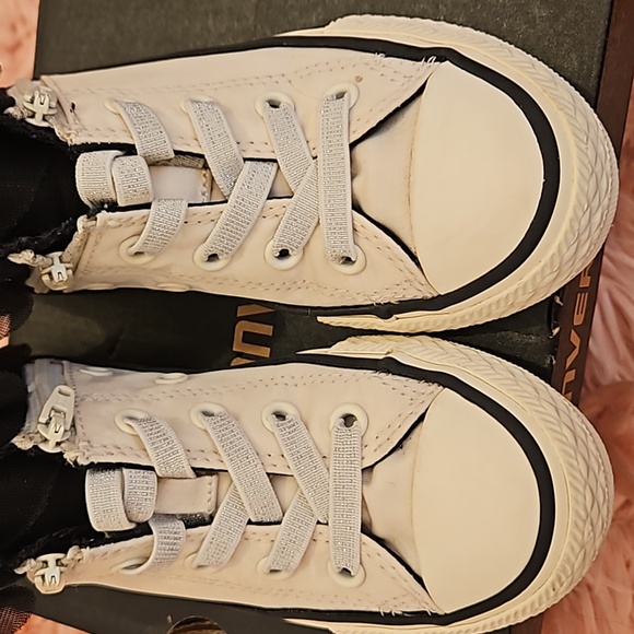 Converse Block Party Ruffle Hi Top for Little Girls. Sizes 11. - Picture 3 of 8